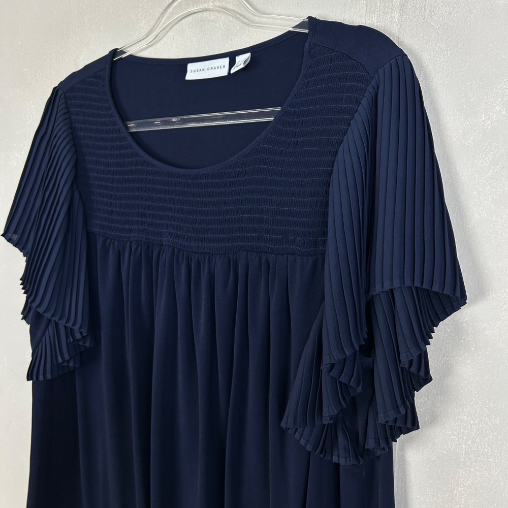 Susan Graver plus size 1X top pleated smocked flutter sleeve navy liquid knit - Picture 4 of 9